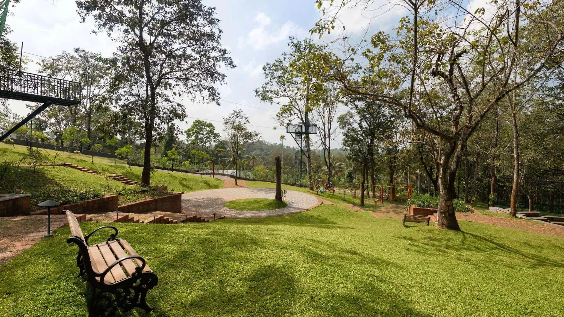 Morickap Lord'S 83, Trademark Collection By Wyndham Meenangadi